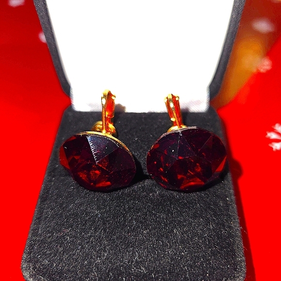 Vogue Ruby (faux) Vintage Runway Earrings - Picture 11 of 11